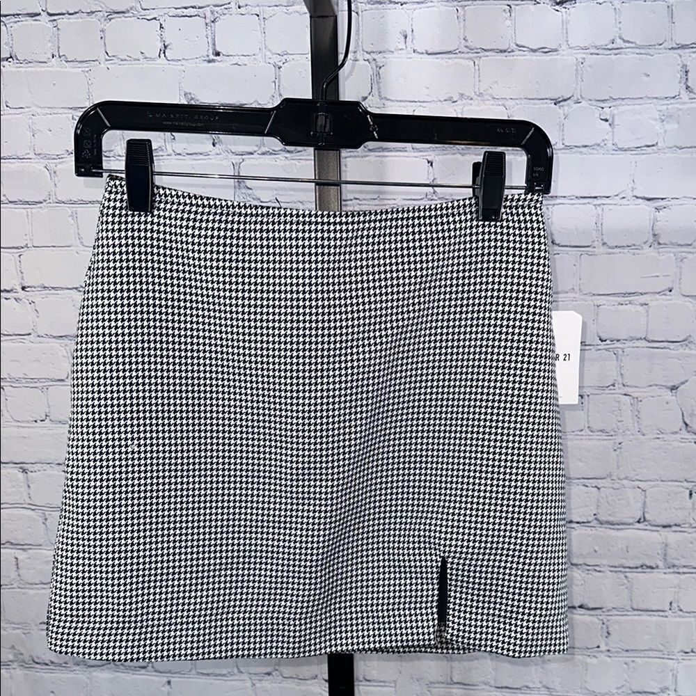 🤍 Forever 21 Houndstooth Mini Skirt Size Small NWT